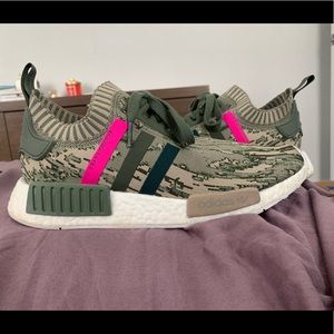 Adidas sneakers womens 9